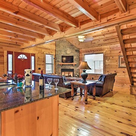 Gatlinburg Cabin With Resort Pool By National Park! Exterior photo