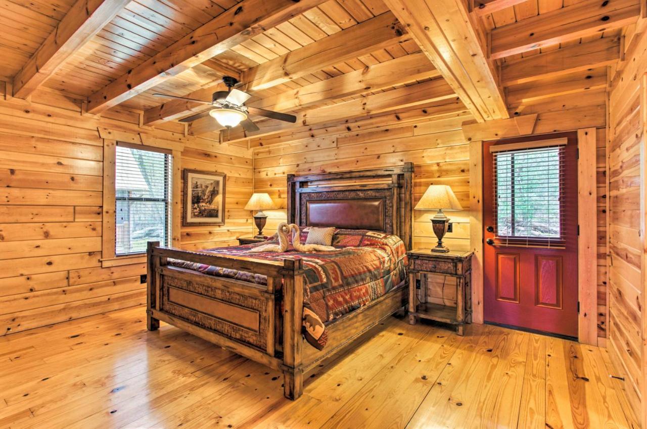 Gatlinburg Cabin With Resort Pool By National Park! Exterior photo
